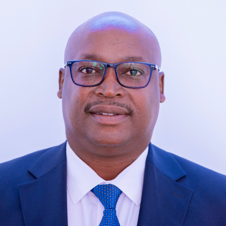 MHE. DENNIS LAZARO LONDO