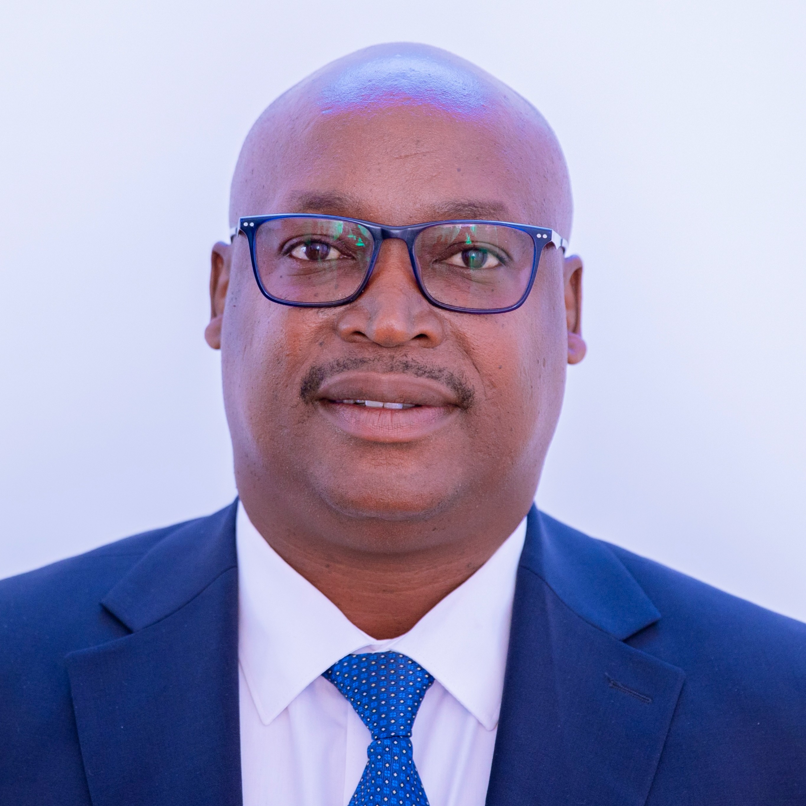 MHE. DENNIS LAZARO LONDO